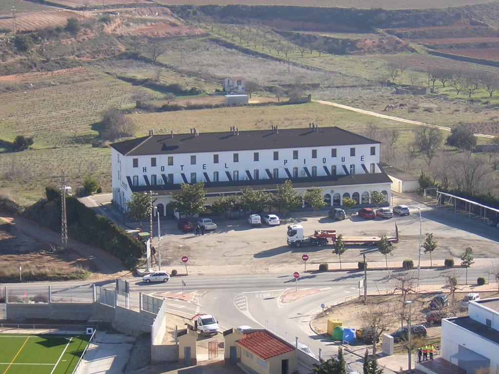 Hotel Pique Gandesa Esterno foto